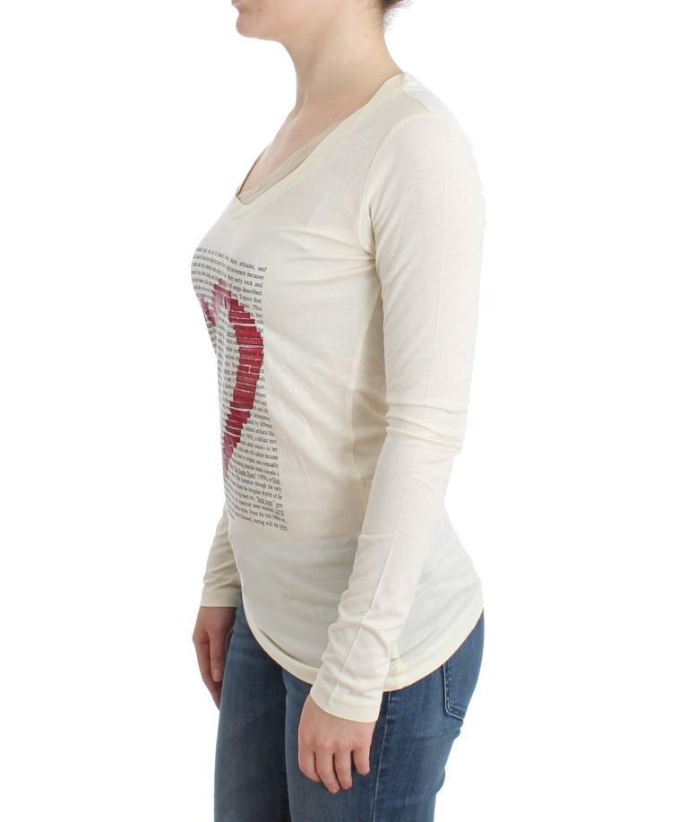White longsleeved cotton top