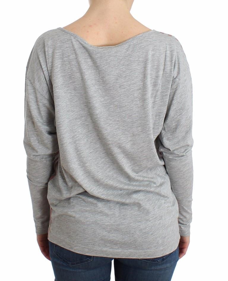 Gray striped longsleeved cotton top