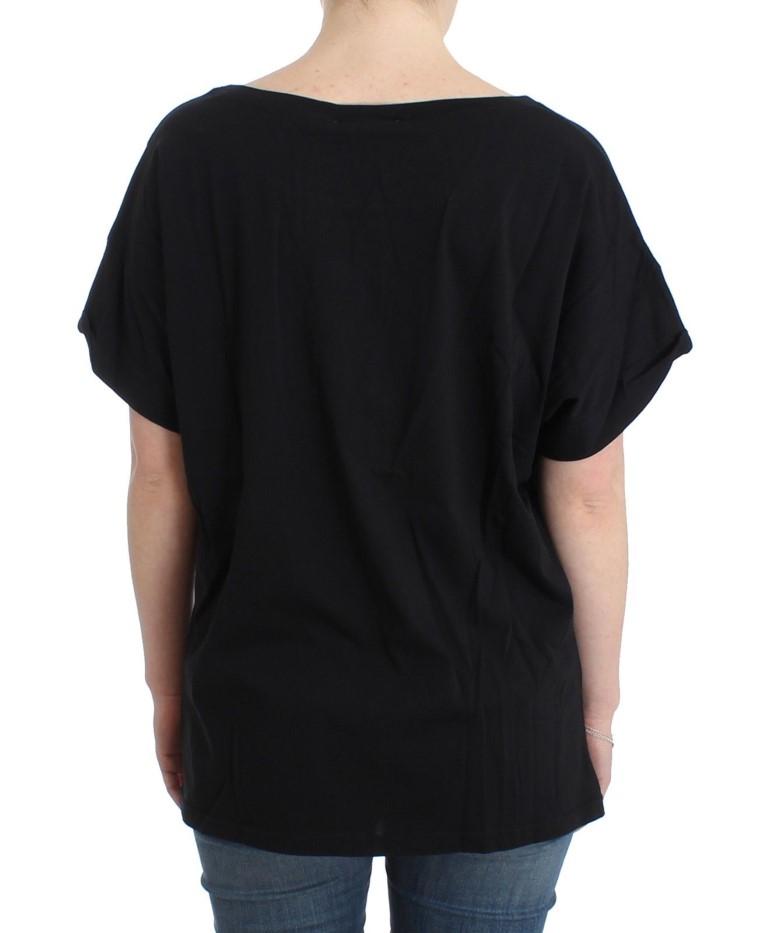 Black branded t-shirt