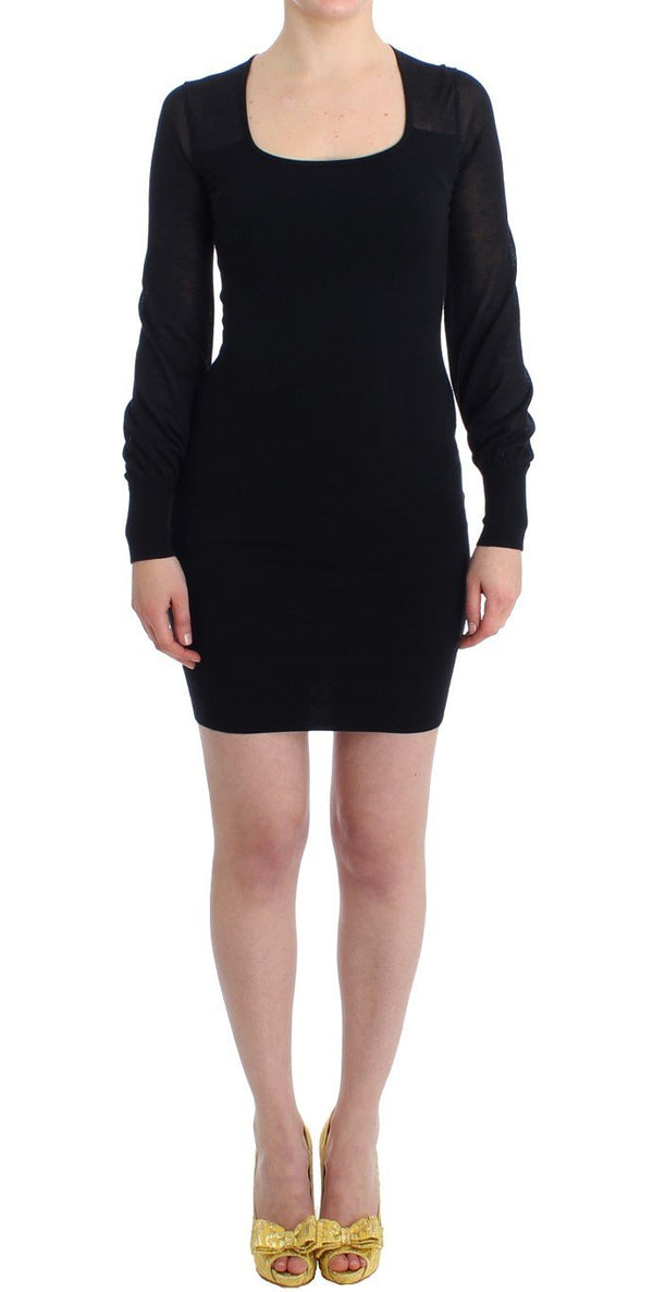 Black Longsleeved Knitted Sweater Dress