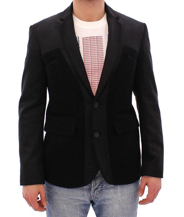 Black slim fitted blazer