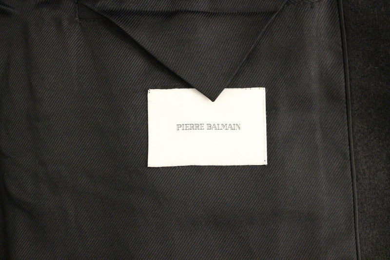 Black slim fitted blazer
