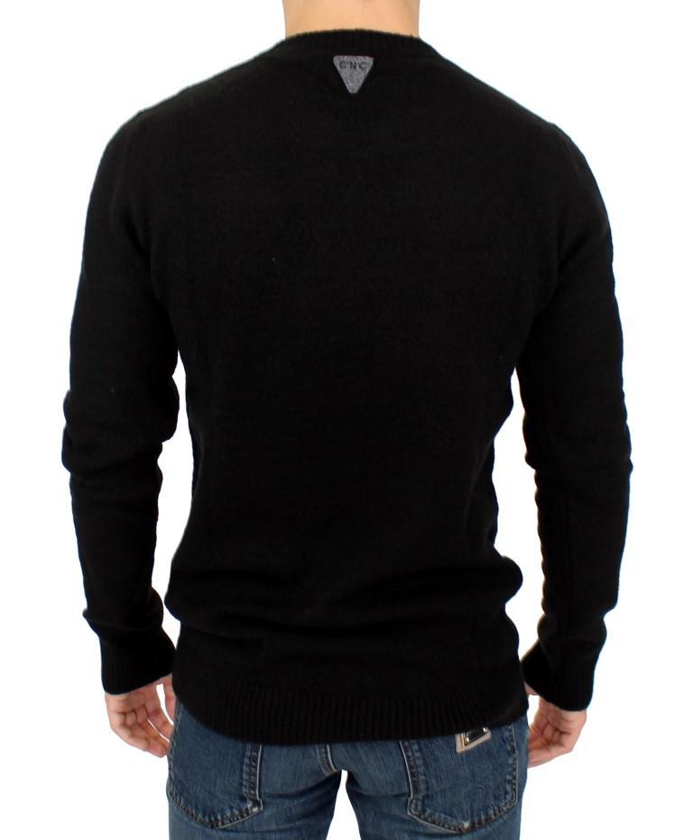 Black striped crewneck sweater