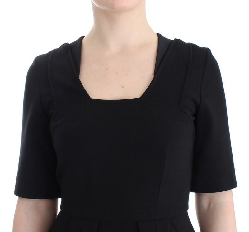 Black short sleeve venus dress