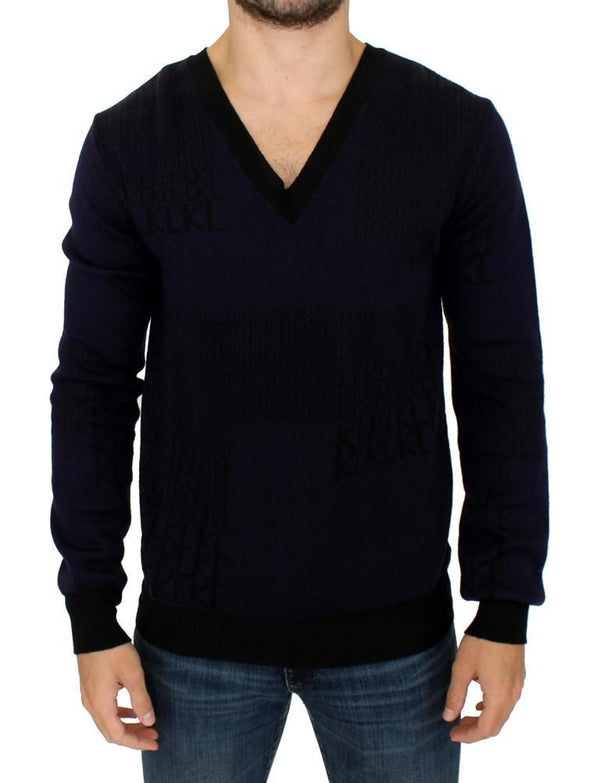 Blue v-neck pullover sweater