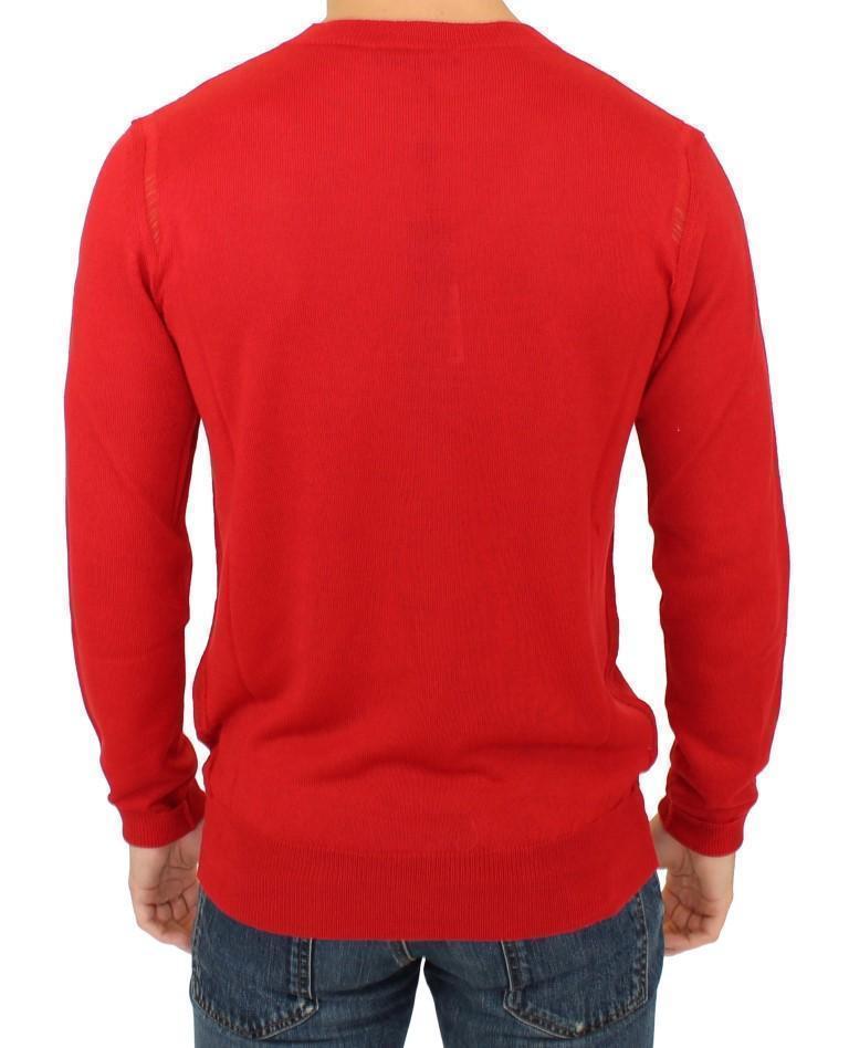 Red wool crewneck pullover sweater